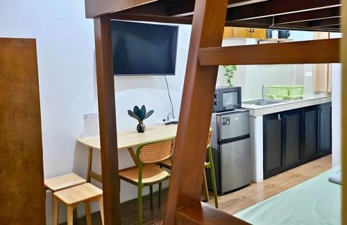 Albay Province Apartment | Cozy Condo AC Wi-Fi Netflix Ligao Natl Rd Rm 303