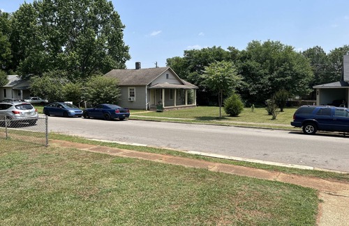 Huntsville Condo | Cozy Condo/Centrally Located