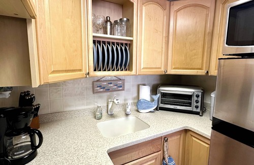 South End Condo | Cozy condo getaway…short walk to the beach