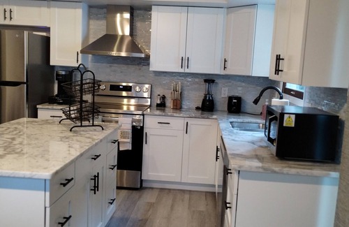 Bedford Condo | Cozy Condo in Serene Neighborhood