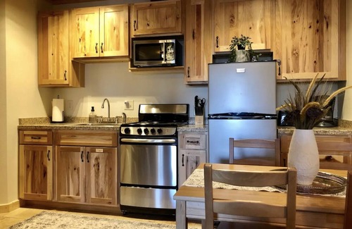Estes Park Condo | Cozy Condo in the Heart of Downtown Estes #11