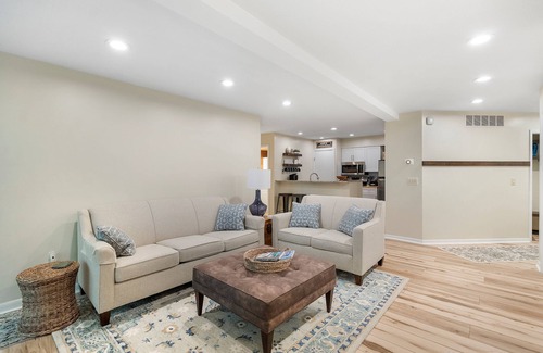 Petoskey Condo | Cozy Condo on Round Lake in Petoskey