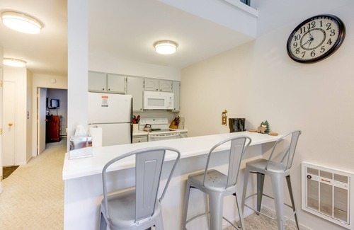 Big Sky Condo | Cozy Condo w/Balcony - Near Big Sky Resort!