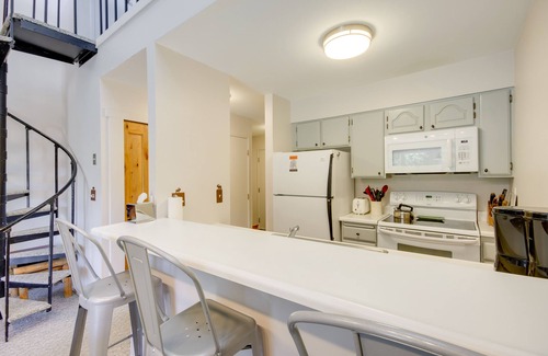 Big Sky Condo | Cozy Condo w/Balcony - Near Big Sky Resort!