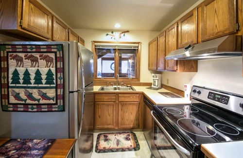 Big Sky Condo | Cozy condo w/fireplace, private balcony and gorgeous Lone Peak Views - Skycrest Escape