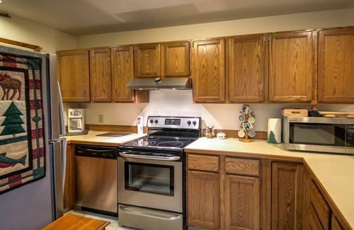 Big Sky Condo | Cozy condo w/fireplace, private balcony and gorgeous Lone Peak Views - Skycrest Escape