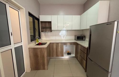 Bandar Tun Razak Apartment | Cozy Condo - Walking distance to National Stadium Bukit Jalil