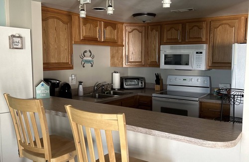 Ocean View Condo | Cozy condo with amazing water views only 8 min from Bethany Beach !