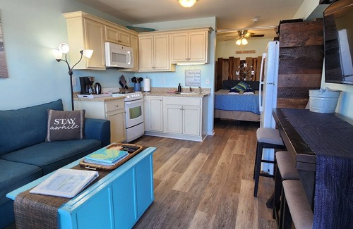Atlantic Beach Apartment | Cozy condo with AC, cable, and WiFi, pool - just steps to the beach!