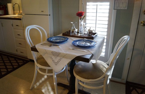 Grottoes Apartment | Cozy Convenient Getaway