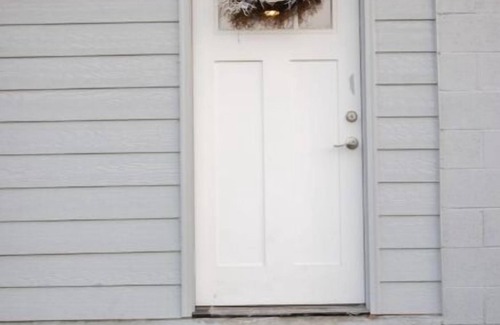 White Center House | Cozy Corner House