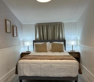 Flagami House | Cozy Corner