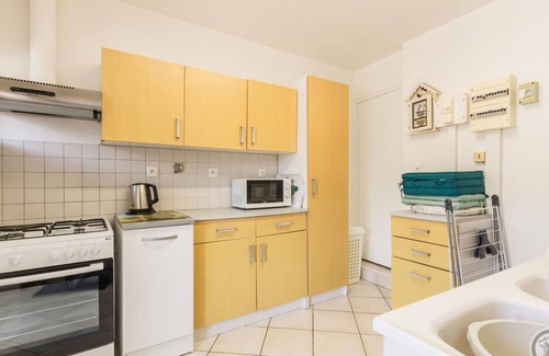 Gatteville-le-Phare Cottage | Cozy cottage with private terrace in Gatteville-le-Phare