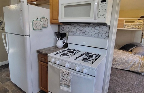 Kearney Cottage | Cozy Cottage Centrally Located