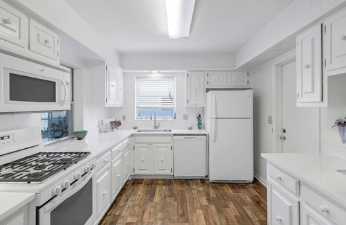 Marco Island House | Cozy Cottage close to the beach