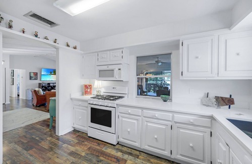 Marco Island House | Cozy Cottage close to the beach