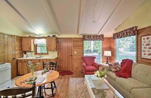 Fish Creek Cottage | Cozy Cottage Duplex: Walk to Peninsula State Park!