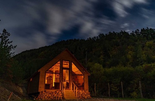 Didi Ateni Cabin | cozy cottage FeelFree continental in the forest