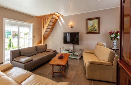 Le Bizet House | Cozy Cottage for 8 Guests