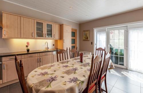 Le Bizet House | Cozy Cottage for 8 Guests