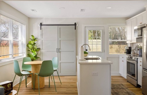 Cornelius Cottage | Cozy Cottage in Cornelius