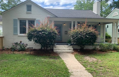 Georgetown House | Cozy Cottage in Historic Willowbank