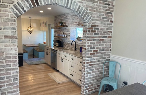 Monroe House | Cozy Cottage in Monroe. Newly remodeled with fun amenities including hot tub!