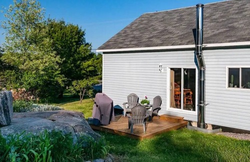 Britt House | Cozy cottage in the heart of Britt