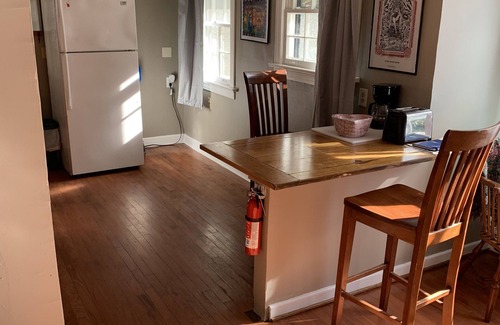Hot Springs Cottage | Cozy cottage in the park -yet close to the action