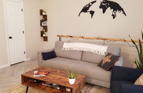 Val Vista Lakes Condo | Cozy cottage like condo near downtown Gilbert