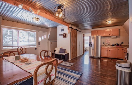 Cloudcroft House | Cozy cottage nestled in the middle of Cloudcroft