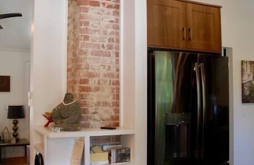 North Charlotte Cottage | Cozy Cottage on Food Forest in the Heart of Charlotte!
