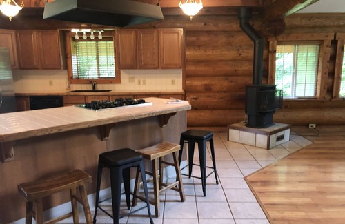Forks Cabin | Cozy Cottage on the Clearwater River
