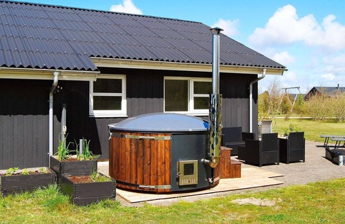 Brovst House | Cozy Cottage Retreat in Tranum-By Traum