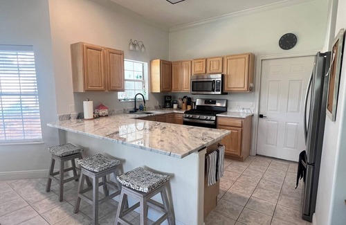 Fort Walton Beach House | Cozy cottage with water views, beach area, dock access & on-site boat launch!