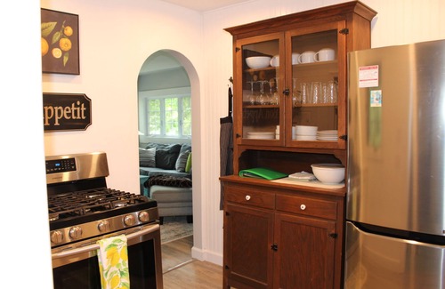 Ludington Cottage | Cozy Cottage