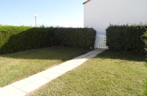 La Faute-sur-Mer House | Cozy Cottage with Pool, Near Beach - 5 Guests, Pet-Friendly