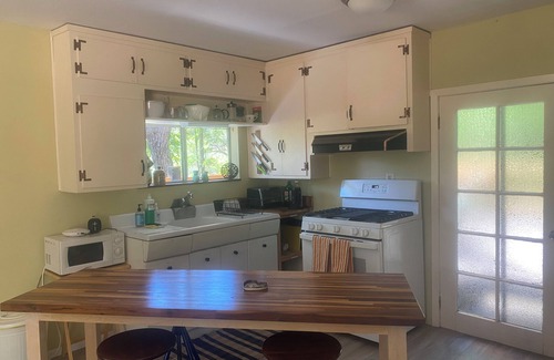North San Juan Cottage | Cozy Cottage with Pool, Sauna and A/C