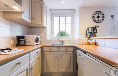 Sainte-Cecile Cottage | Cozy Cottage with Garden, Terrace, and Pond near Villedieu-les-Poêles