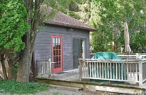 Glenford House | Cozy Cottage with Great Views Glenford New York