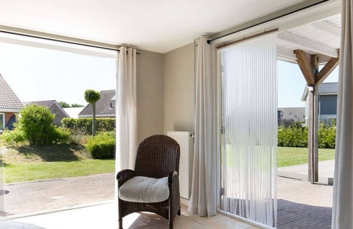 Tzummarum House | Cozy cottage with heated pool, garden and covered terrace