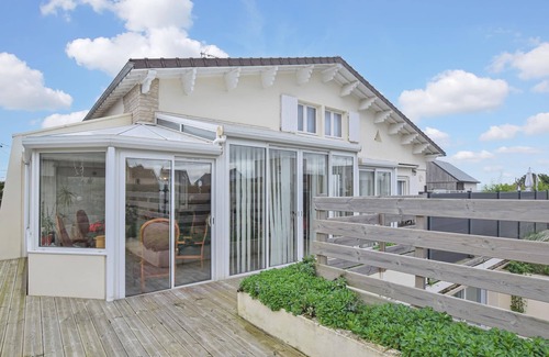 Ver-sur-Mer House | Cozy cottage with sea view.