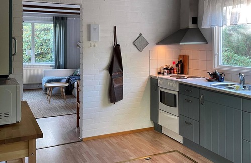 Degeberga House | Cozy cottage with several fireplaces and an annex.