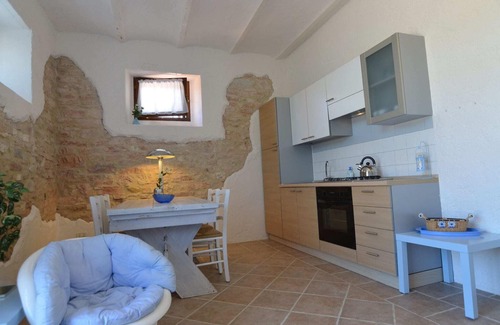 Monterosso Cottage | Cozy Couples Getaway w/wifi