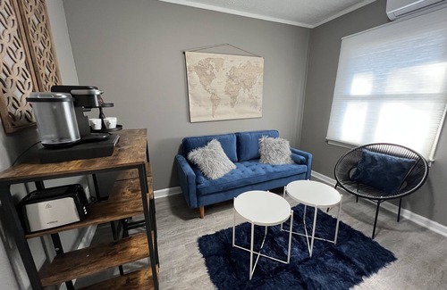 Fayetteville Apartment | Cozy Court Street Apartment Steps from Everything!