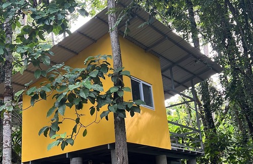 Cocles Cottage | Cozy cottage in tranquil Puerto Viejo de Talamanca with WiFi