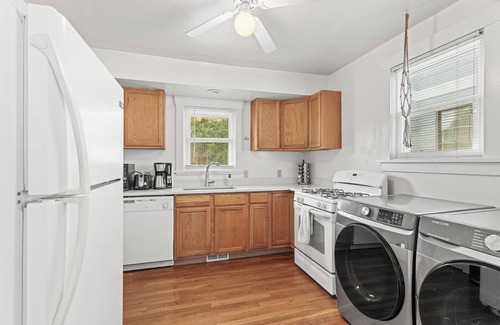 Englewood House | Cozy Craftsman 1 Blck away-Swedish/Craig! 5 min-DU