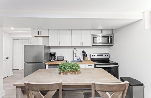 Englewood House | Cozy Craftsman 1 Blck away-Swedish/Craig! 5 min-DU