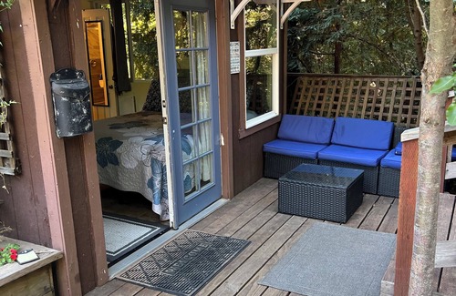Soquel Cabin | Cozy Creekside Cabin in Santa Cruz Mountains