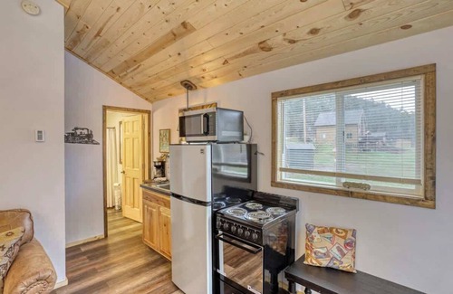 Keystone Cabin | Cozy Creekside Retreat